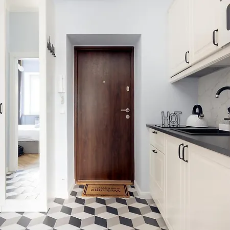 Metro Politechnika Cosy By Bookinghost * Βαρσοβία