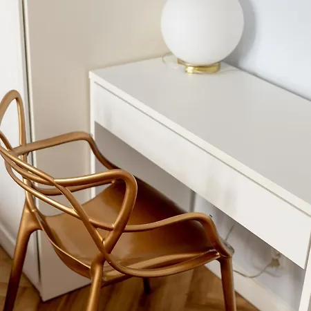 Apartment Metro Politechnika Cosy By Bookinghost *