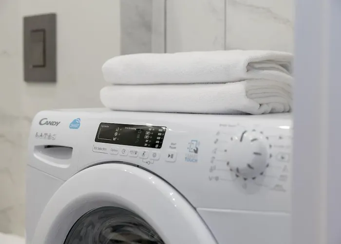 Metro Politechnika Cosy By Bookinghost *