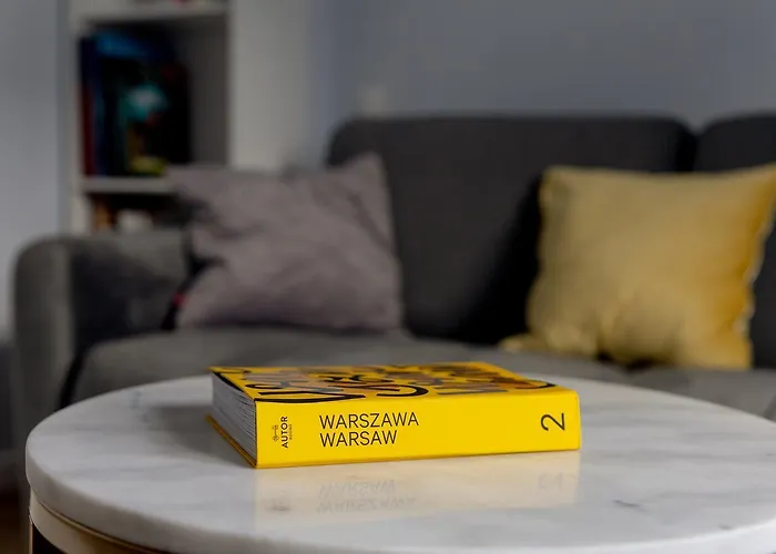 Апартаменты Metro Politechnika Cosy By Bookinghost